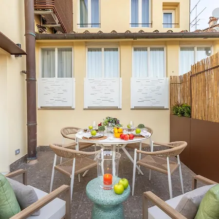 Letizia Terrace *